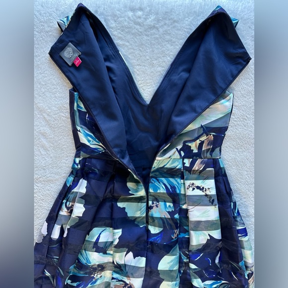 Vince Camuto Cocktail dress, size 4. Never worn. NWOT. - Picture 6 of 13
